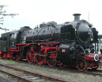 18 612 als Museumslok des Monats Foto : 08. Juni 2002 / Dampflokmuseum Neuenmarkt-Wirsberg